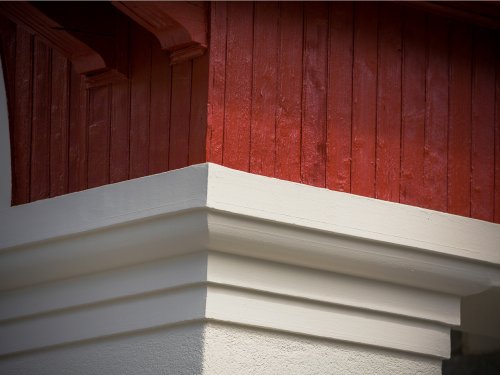 Kirche Steg - Detailansicht Holz / Mauerwerk