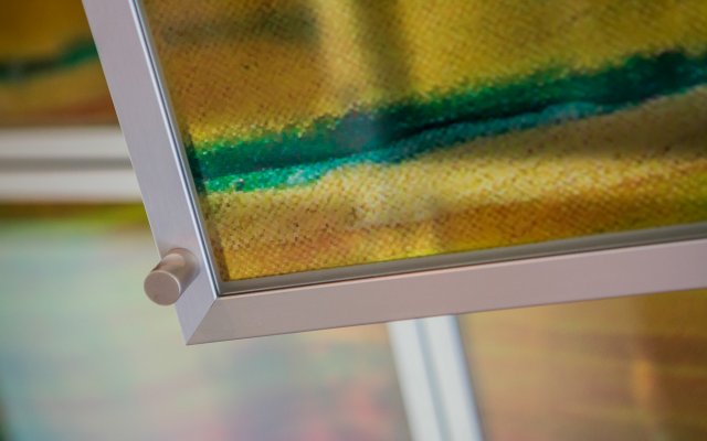 Transparenter Digital Druck auf Glasfront aufgezogen