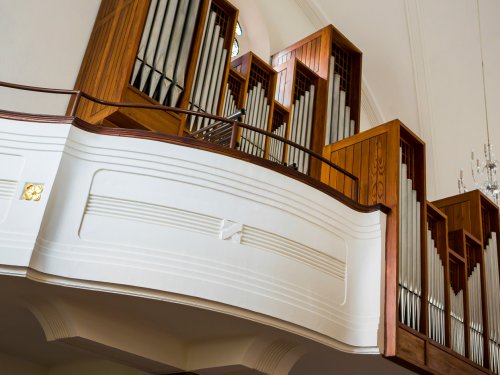 Kirche Steg - Innenrenovation bei Empore