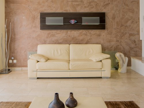 Innengestaltung mit Stukkaturen und Stuccoputz