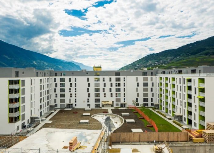 _src9dbe7eb8abac0daaa46ca4e729aabbfc_pard06a5724a5c2ea95eeb0bfb9bb8b8100_dat1379335041